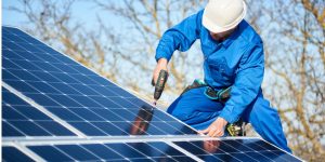 Installation Maintenance Panneaux Solaires Photovoltaïques à Serrieres-de-Briord